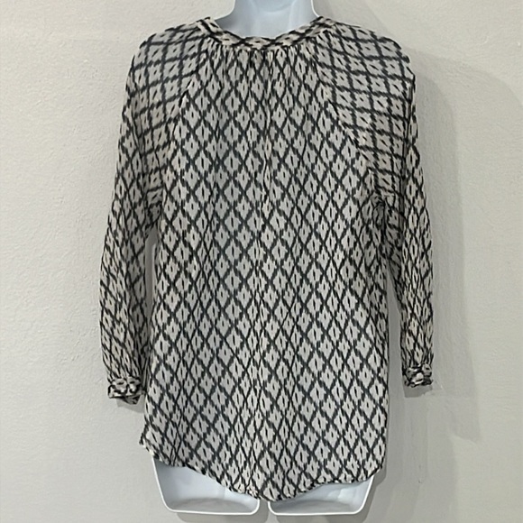 Paige Blouse Size S - Picture 4 of 6